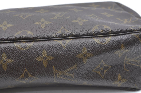 Auth Louis Vuitton Monogram Trousse Toilette 28 Clutch Hand Bag M47522 LV K5703