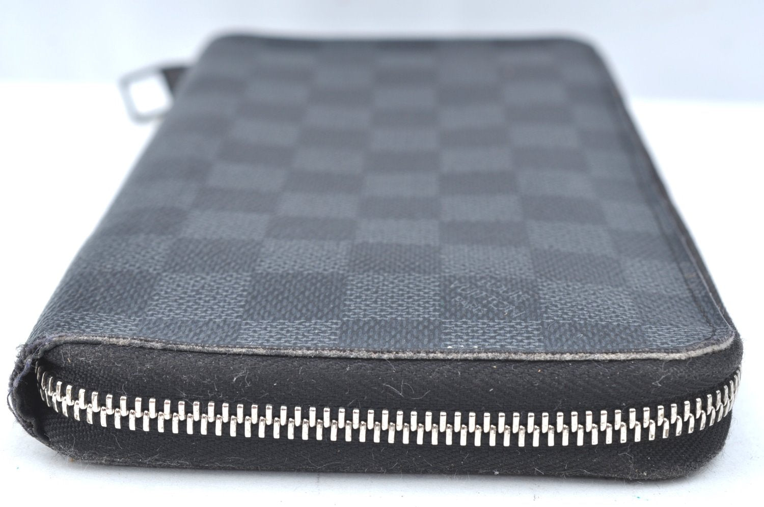 Authentic Louis Vuitton Damier Graphite Zippy Organizer Wallet N63077 LV K5710