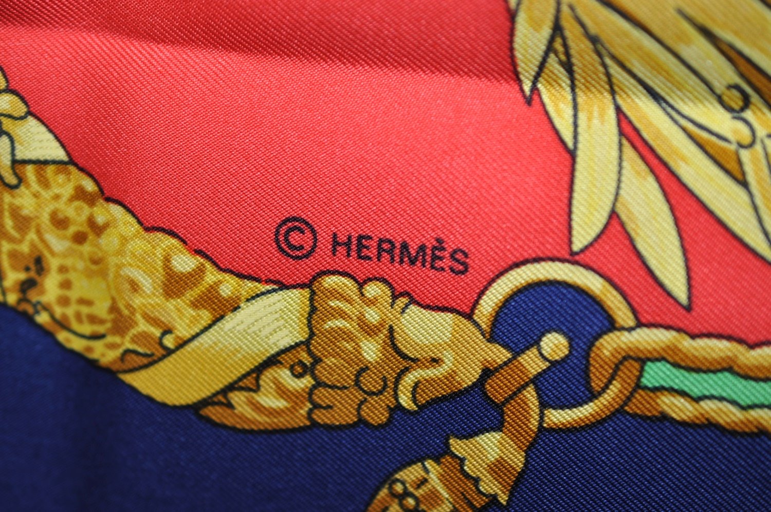 Authentic HERMES Carre 90 Scarf 