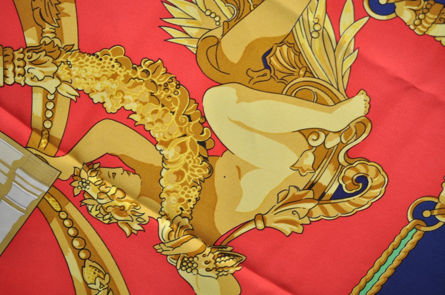 Authentic HERMES Carre 90 Scarf 