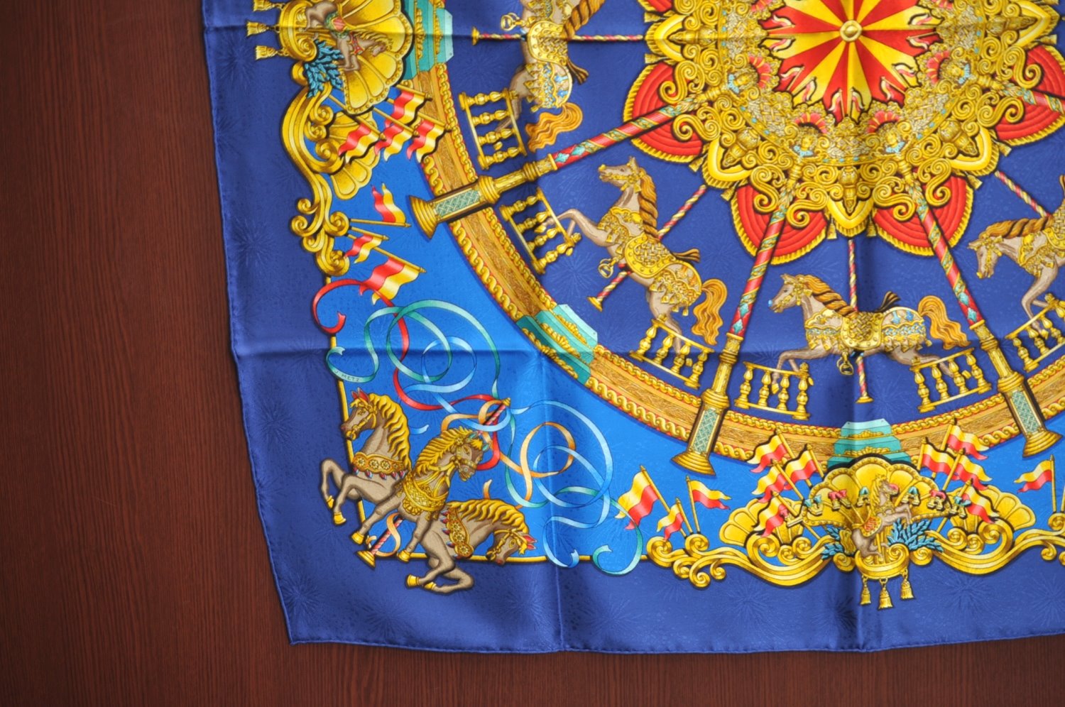 Authentic HERMES Carre 90 Scarf 