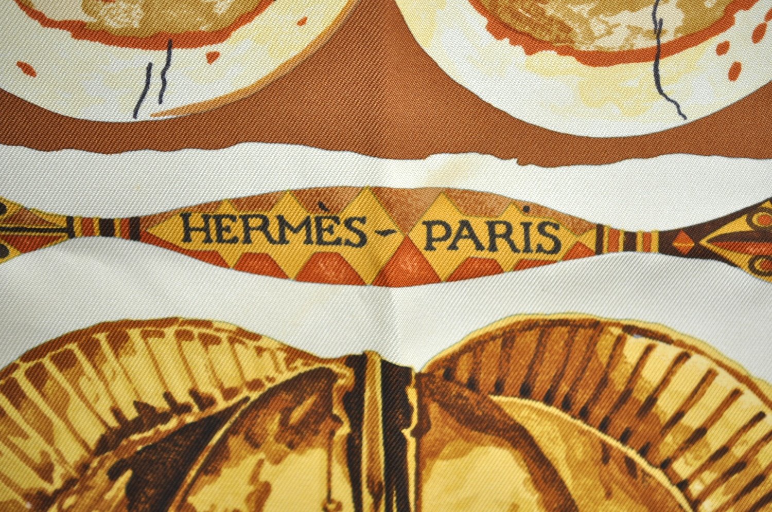 Authentic HERMES Carre 90 Scarf 