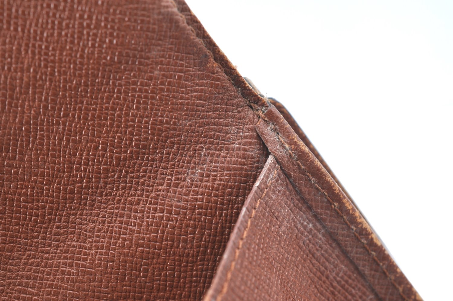 Authentic Louis Vuitton Monogram M61652 Porte Monnaie Billet Carte Credit K5747