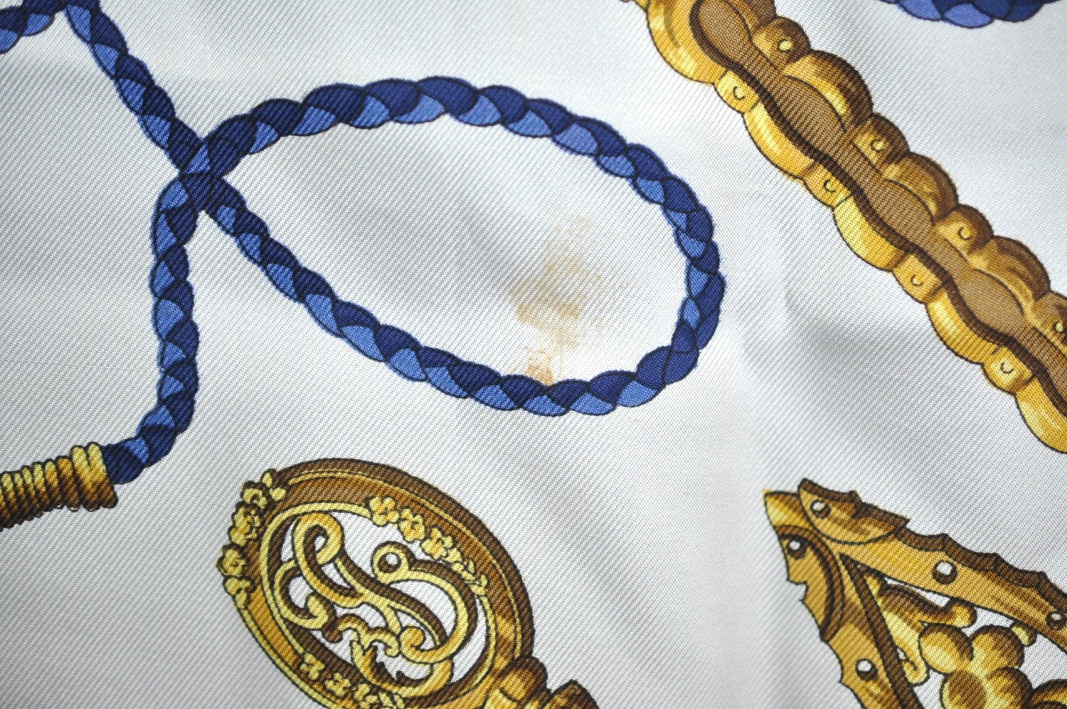 Authentic HERMES Carre 90 Scarf 