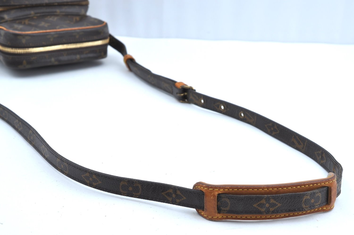 Authentic Louis Vuitton Monogram Amazone Shoulder Cross Body Bag M45236 LV K5769