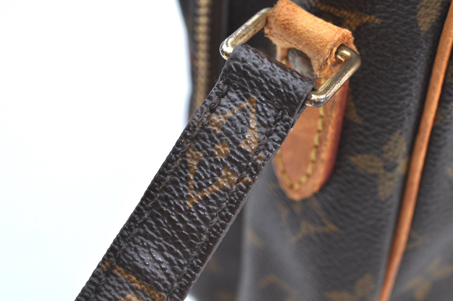 Authentic Louis Vuitton Monogram Amazone Shoulder Cross Body Bag M45236 LV K5769