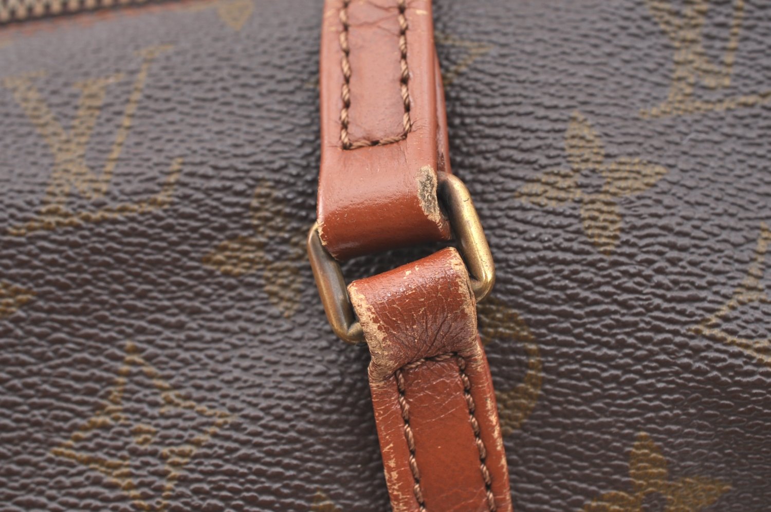 Authentic Louis Vuitton Monogram Papillon 30 Hand Bag Old Model LV K5796