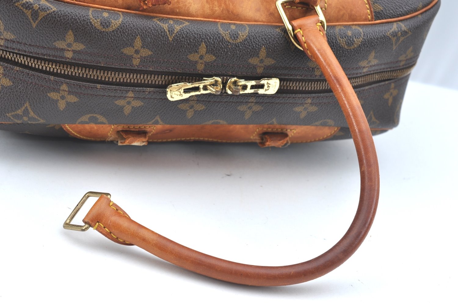 Authentic Louis Vuitton Monogram Deauville Hand Bag M47270 LV Junk K5798