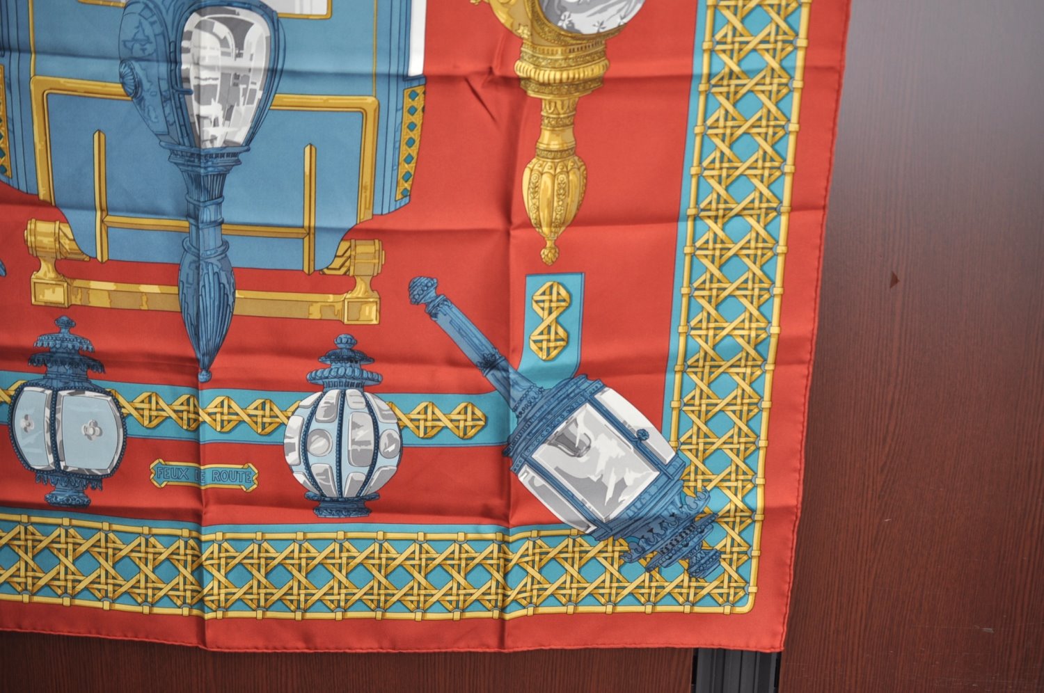 Authentic HERMES Carre 90 Scarf 