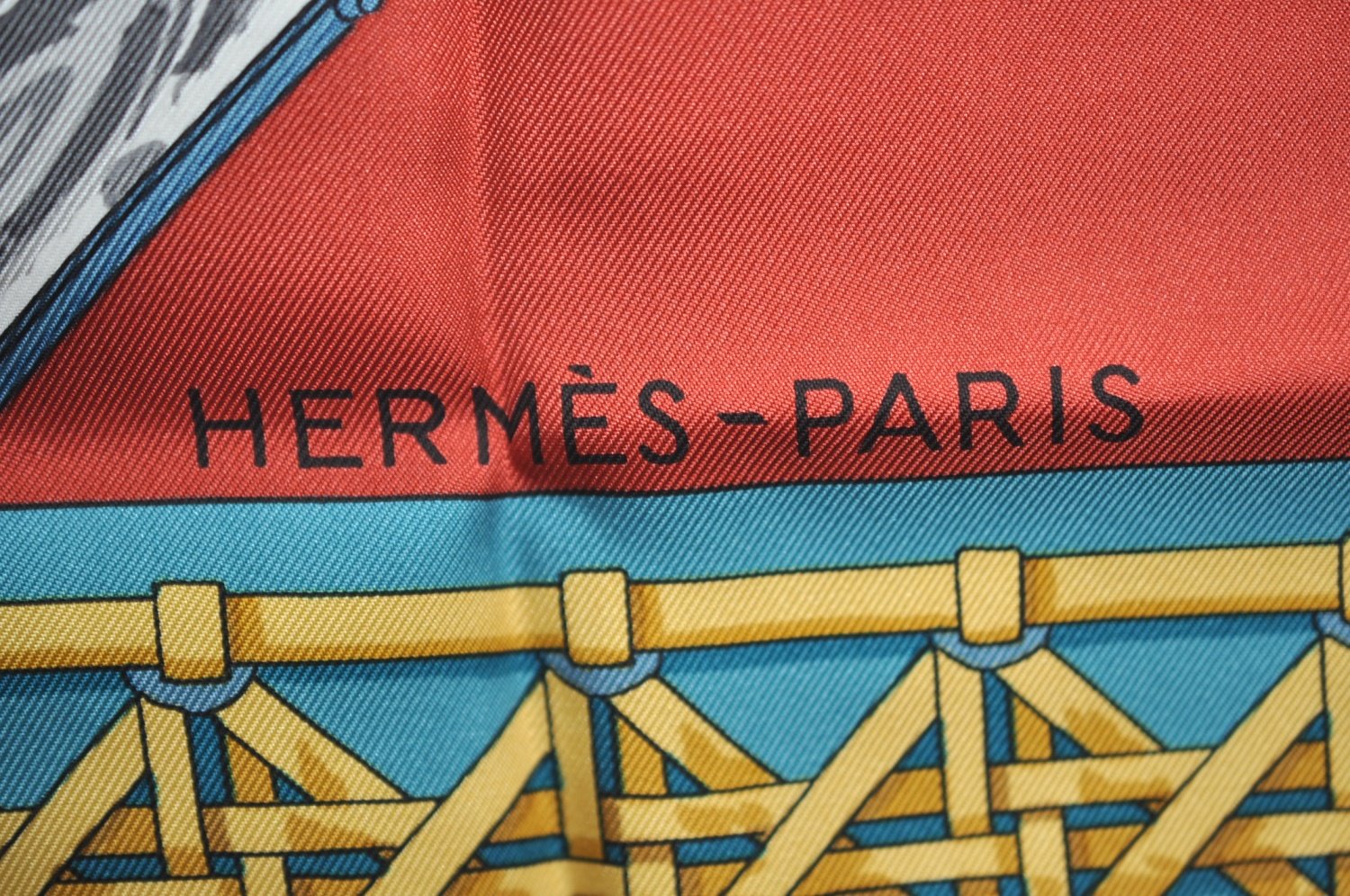 Authentic HERMES Carre 90 Scarf 