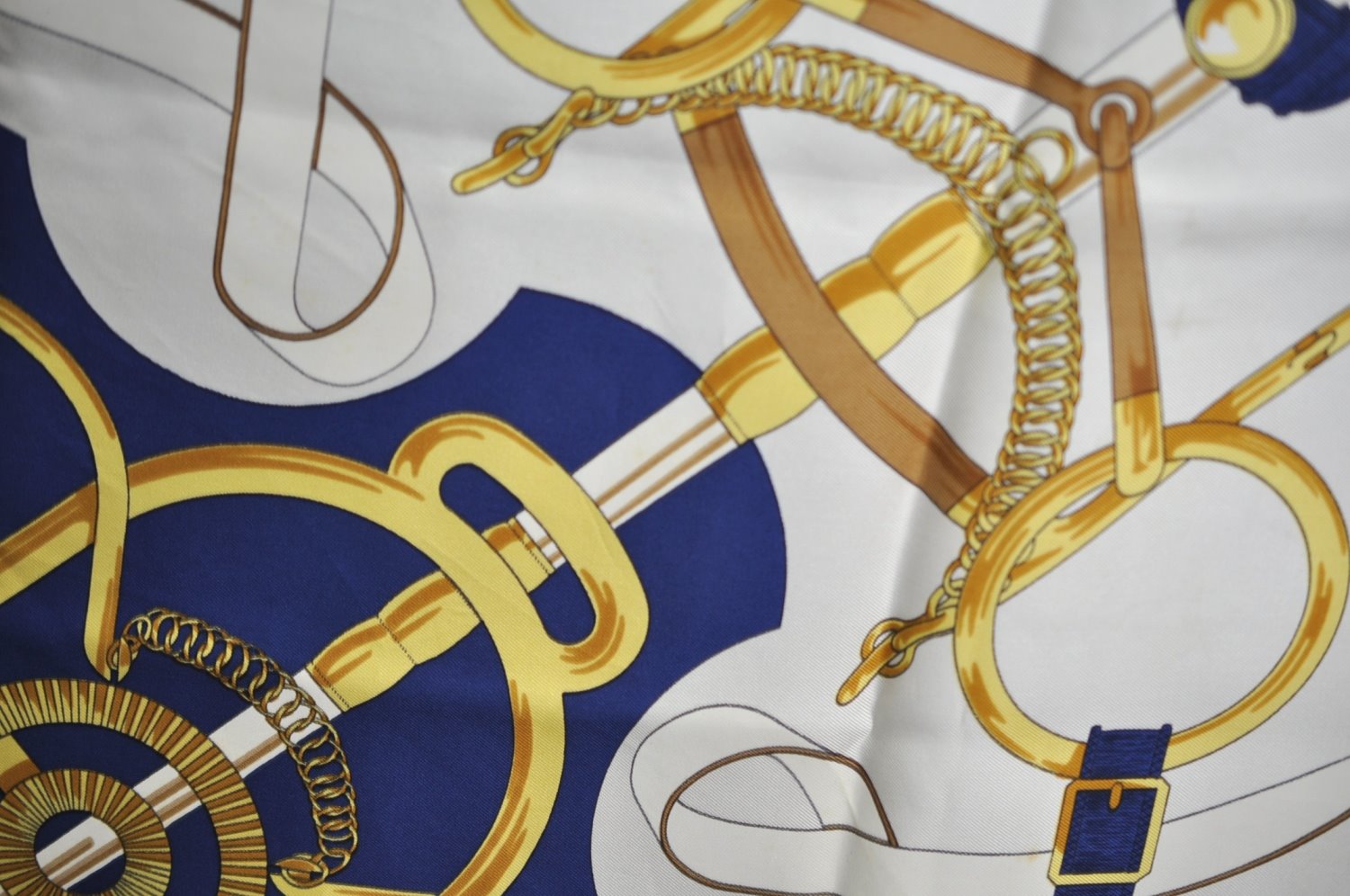 Authentic HERMES Carre 90 Scarf 