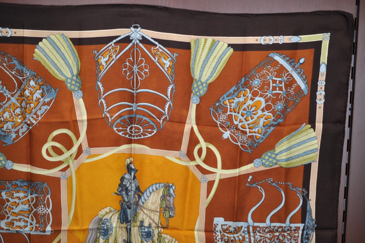 Authentic HERMES Carre 90 Scarf 