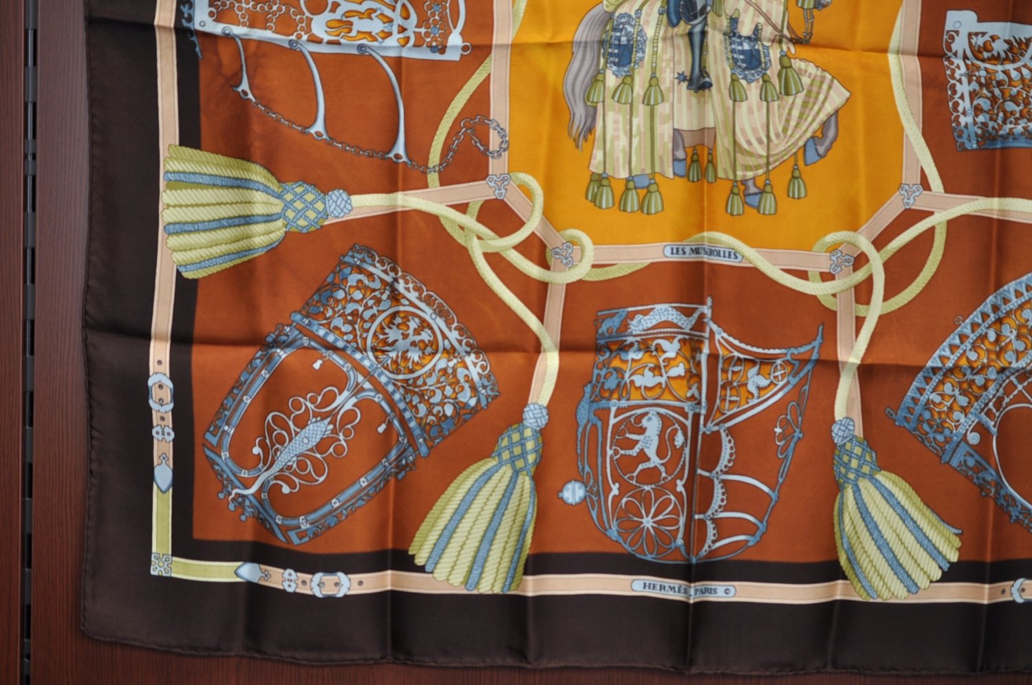 Authentic HERMES Carre 90 Scarf 