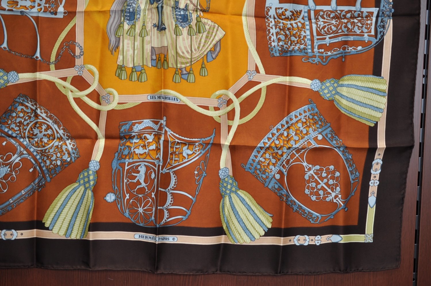 Authentic HERMES Carre 90 Scarf 