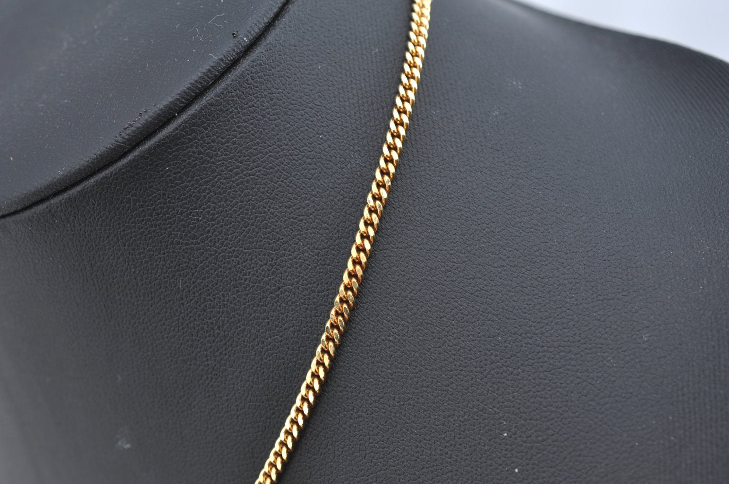 Authentic Christian Dior Gold Tone Chain Necklace CD K5822