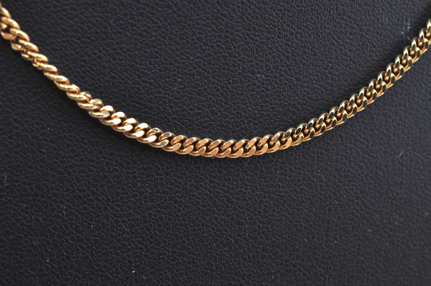 Authentic Christian Dior Gold Tone Chain Necklace CD K5822