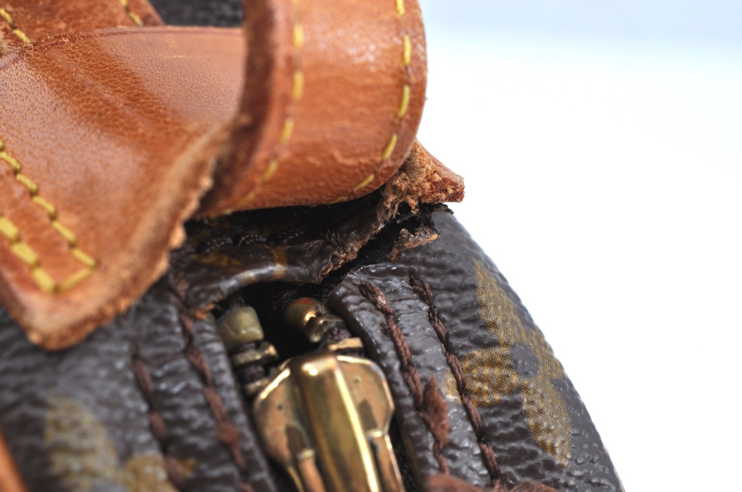 Auth Louis Vuitton Monogram Jeune Fille PM Shoulder Cross Bag Old Model LV K5827