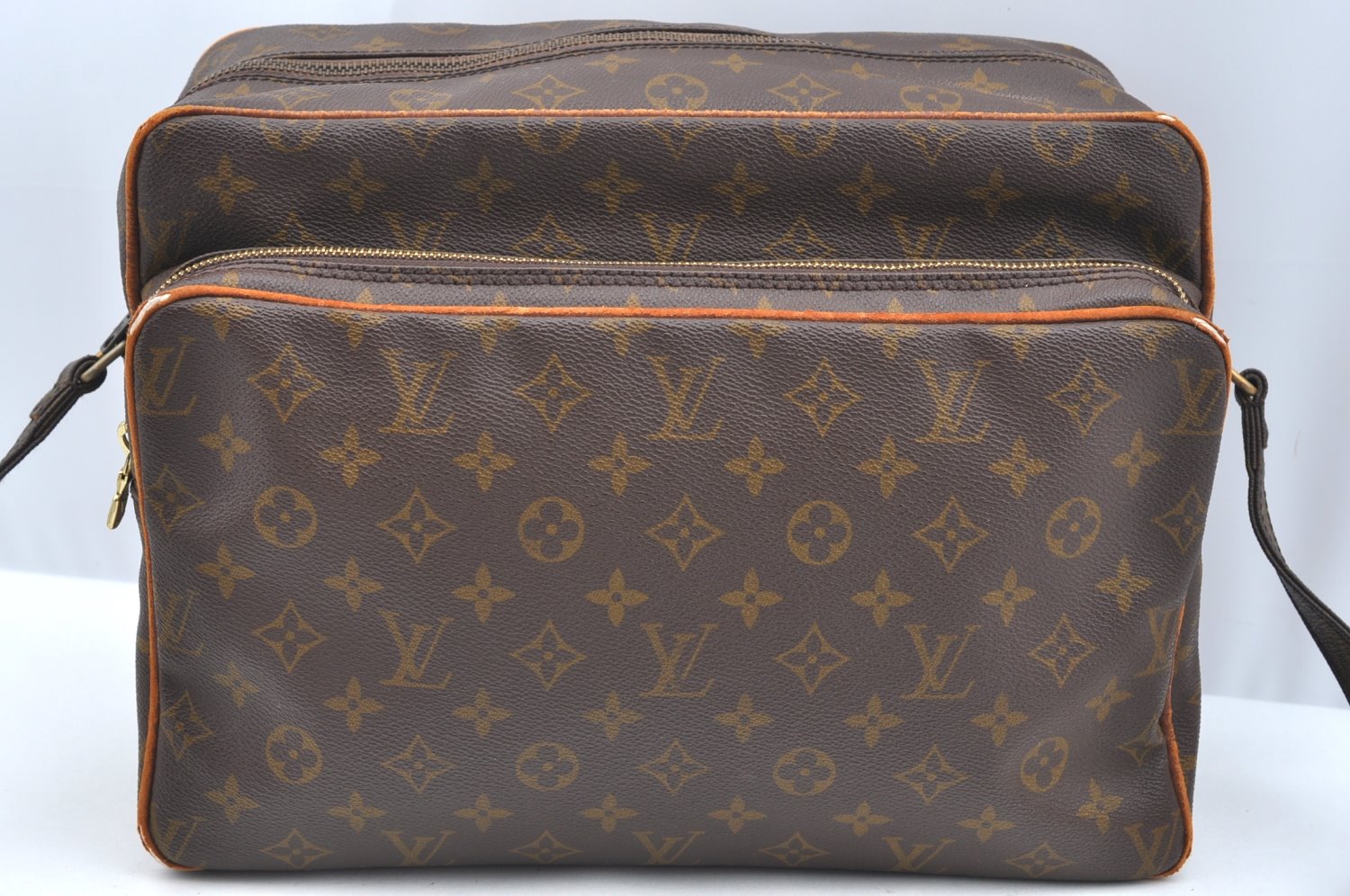 Authentic Louis Vuitton Monogram Nile 34 Shoulder Cross Body Bag Old Model K5842