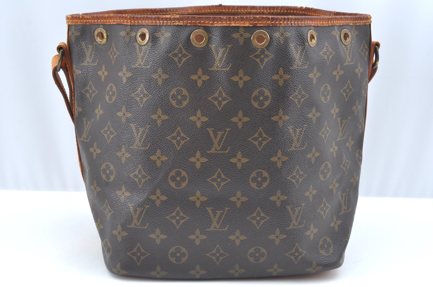 Authentic Louis Vuitton Monogram Petit Noe M42226 Shoulder Drawstring Bag K5845
