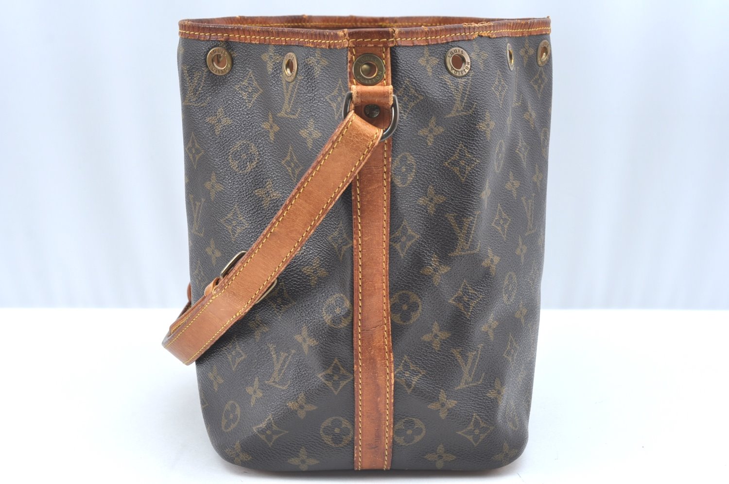 Authentic Louis Vuitton Monogram Petit Noe M42226 Shoulder Drawstring Bag K5845
