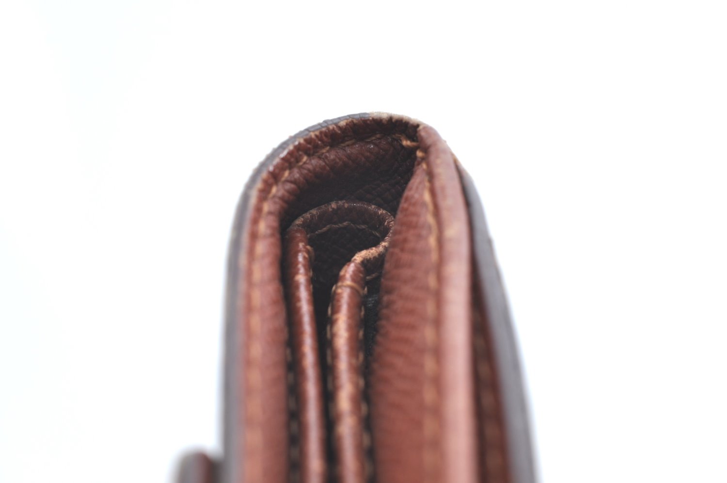 Authentic Louis Vuitton Monogram M61652 Porte Monnaie Billet Carte Credit K5851