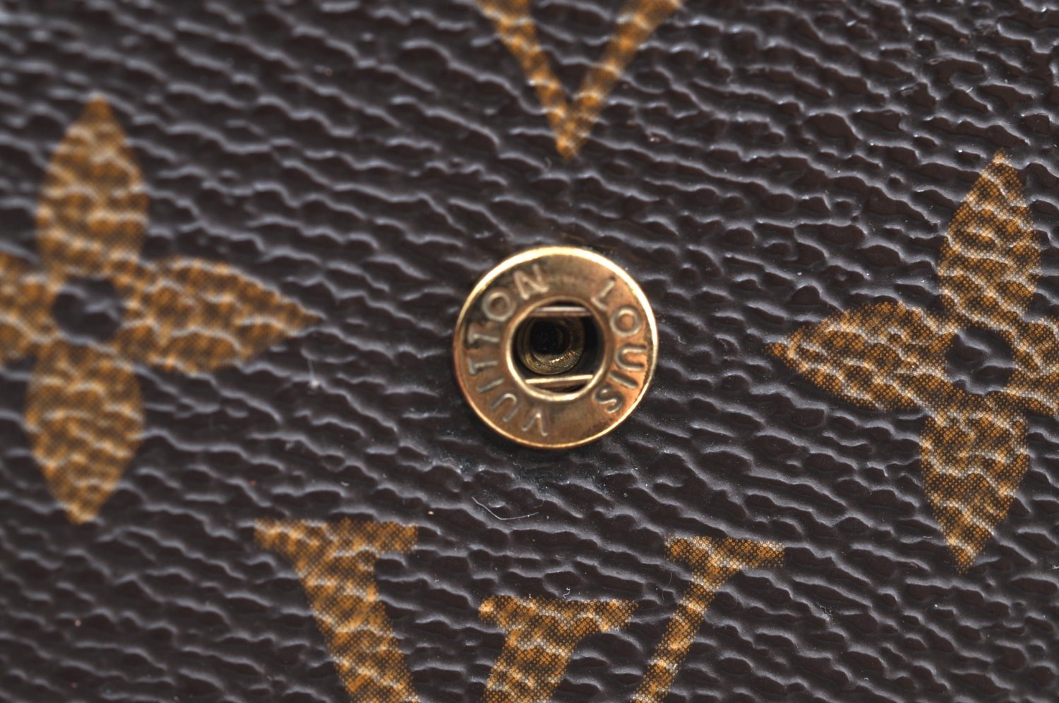Authentic Louis Vuitton Monogram M61652 Porte Monnaie Billet Carte Credit K5886
