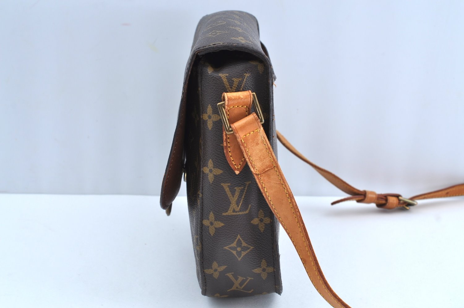 Authentic Louis Vuitton Monogram Saint Cloud GM M51242 Shoulder Cross Bag K5901