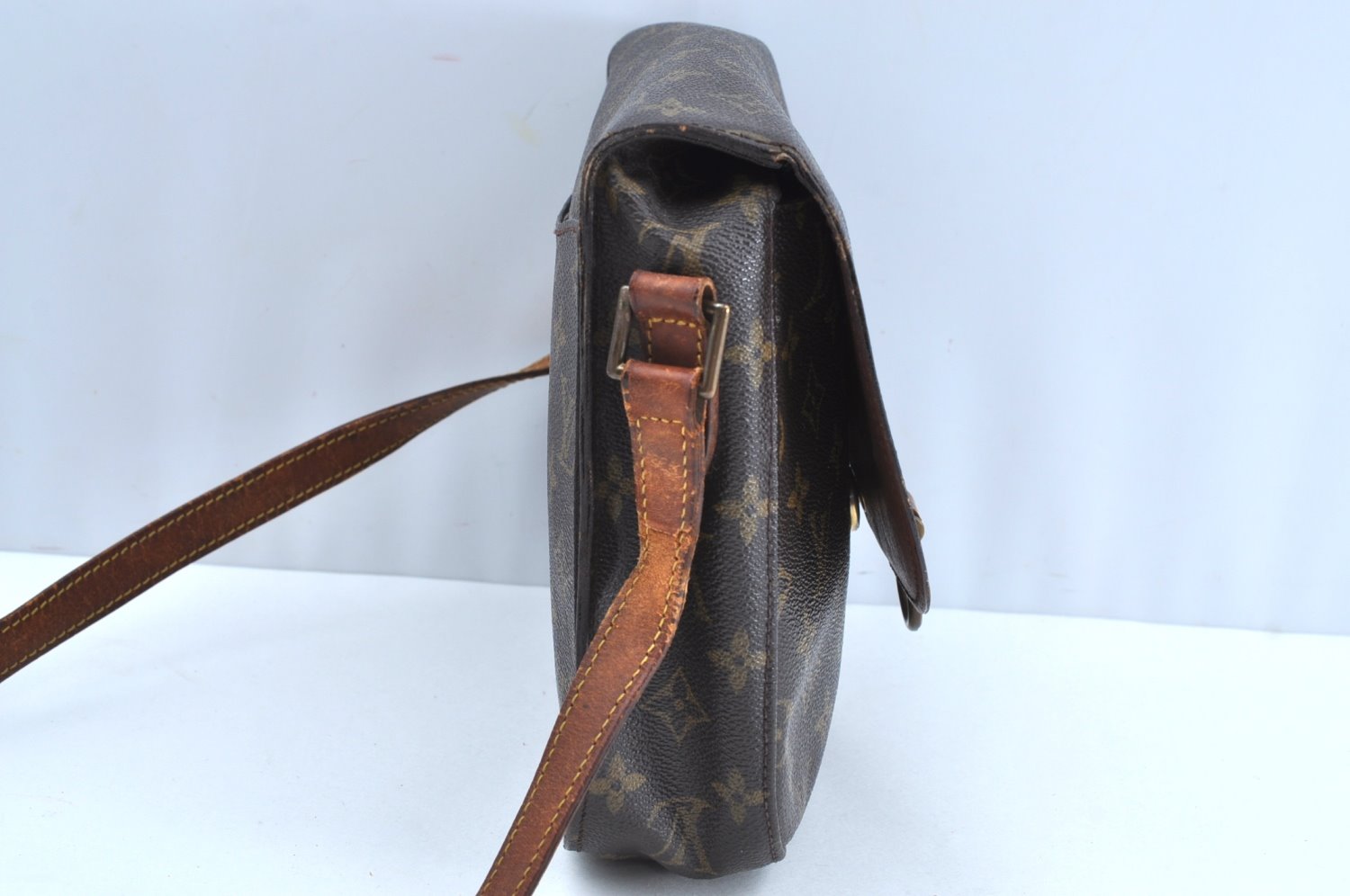 Authentic Louis Vuitton Monogram Saint Cloud GM M51242 Shoulder Cross Bag K5935