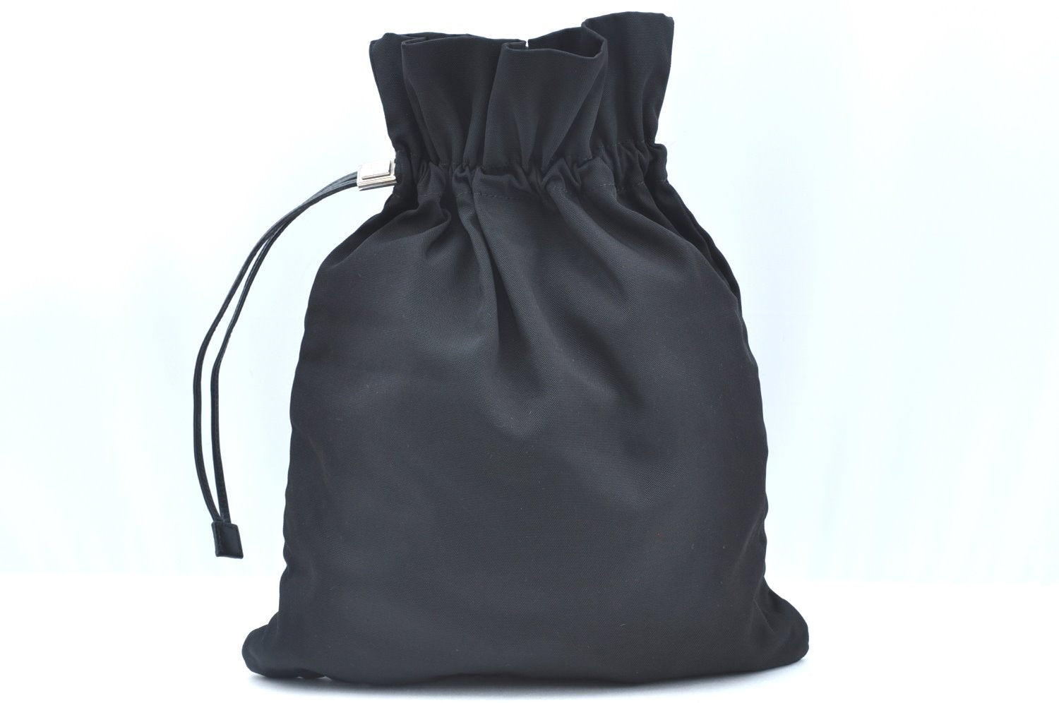 Authentic GUCCI Vintage Drawstring Pouch Purse Nylon Leather Black K5936