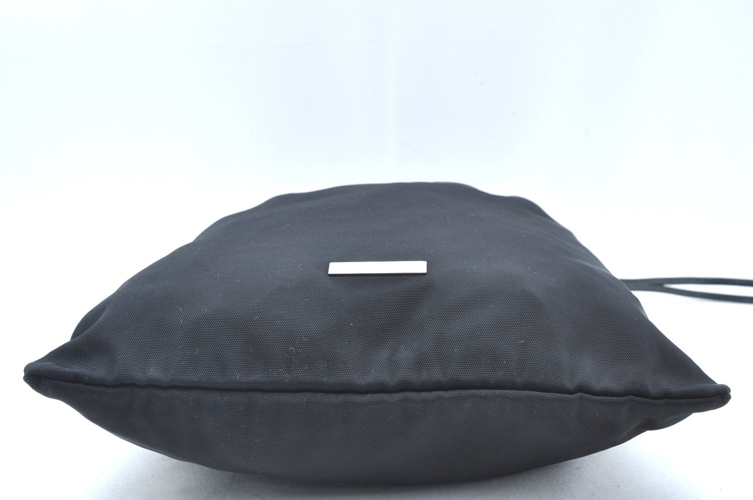 Authentic GUCCI Vintage Drawstring Pouch Purse Nylon Leather Black K5936