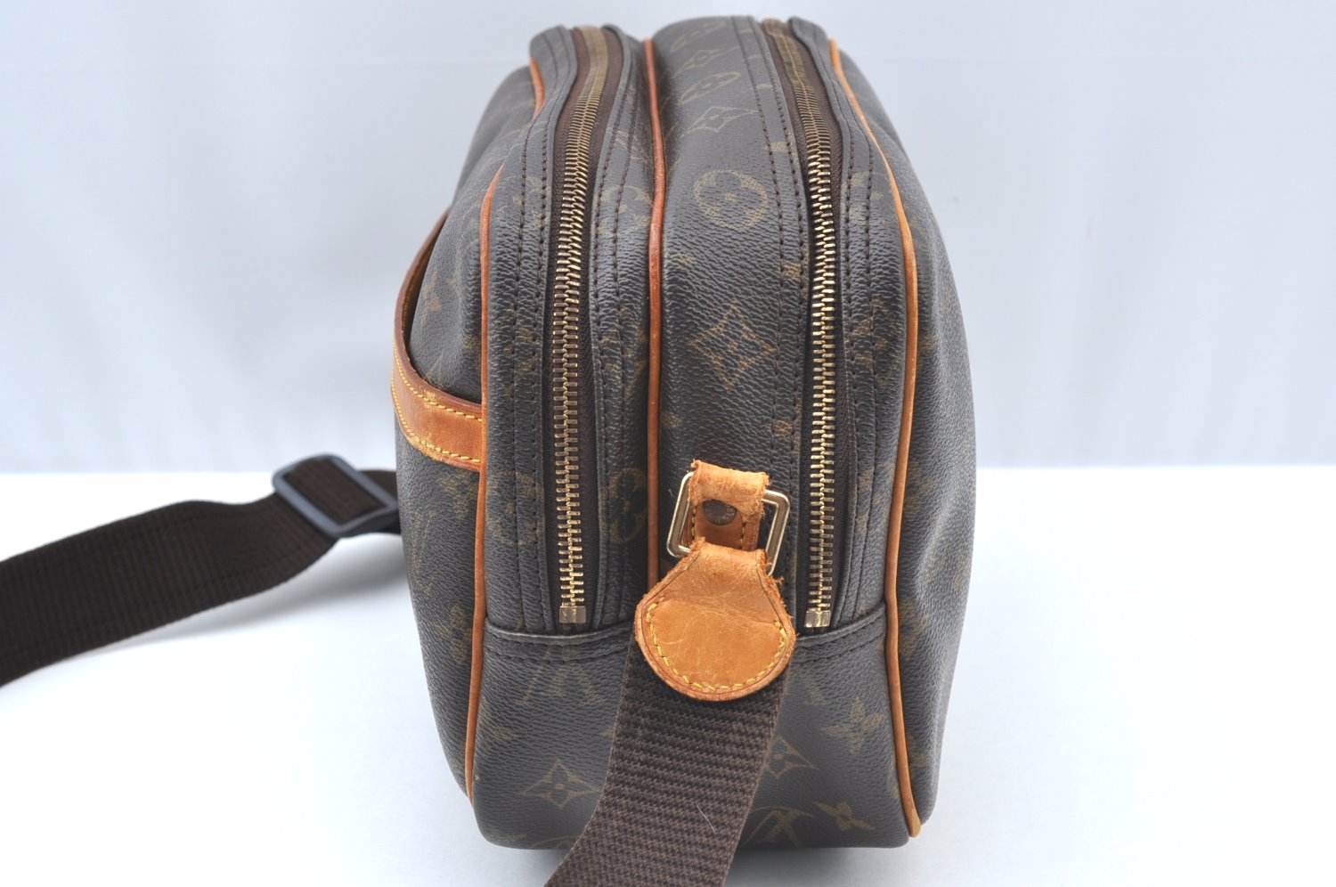 Auth Louis Vuitton Monogram Reporter PM Shoulder Cross Bag M45254 LV Junk K5940