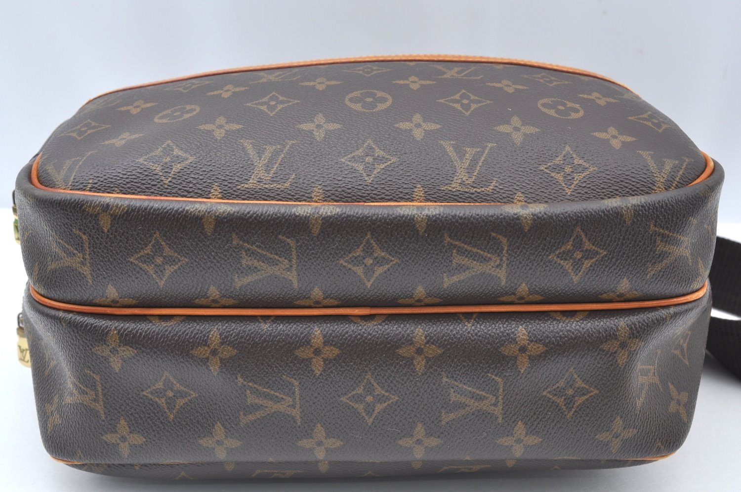 Auth Louis Vuitton Monogram Reporter PM Shoulder Cross Bag M45254 LV Junk K5940