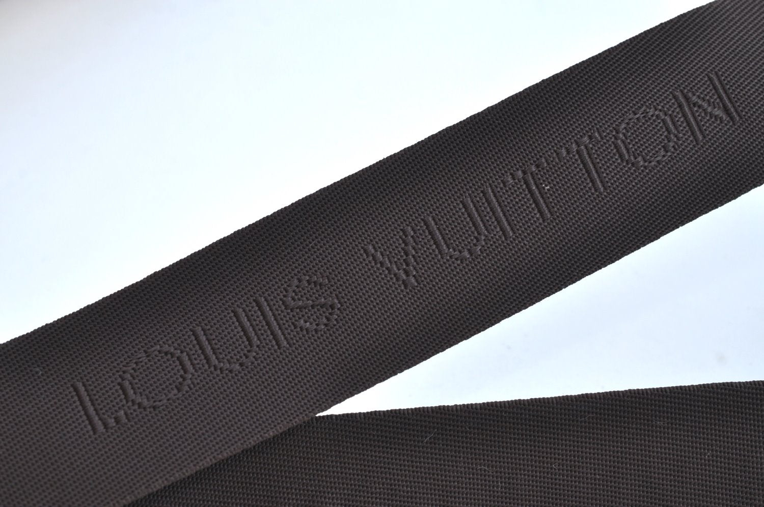 Authentic Louis Vuitton Damier Naviglio Shoulder Cross Body Bag N45255 LV K5945