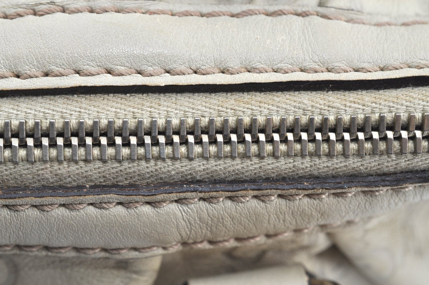 Authentic GUCCI Sukey Guccissima 2Way Shoulder Tote Bag GG Leather White K5953