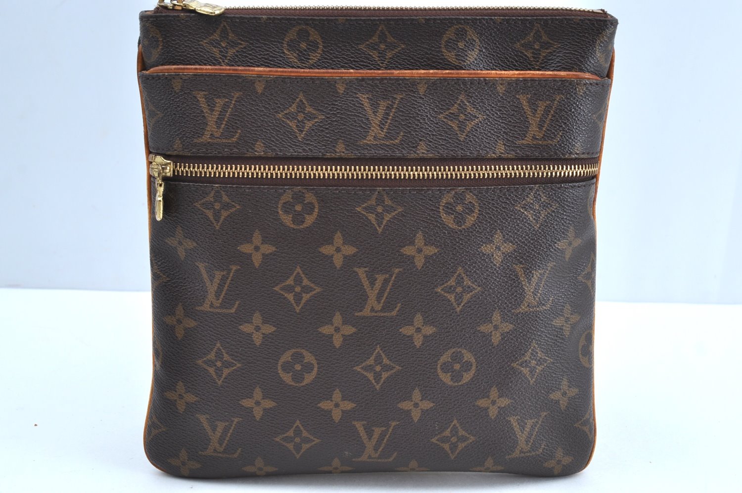 Authentic Louis Vuitton Monogram Pochette Valmy M40524 Shoulder Cross Bag K5963