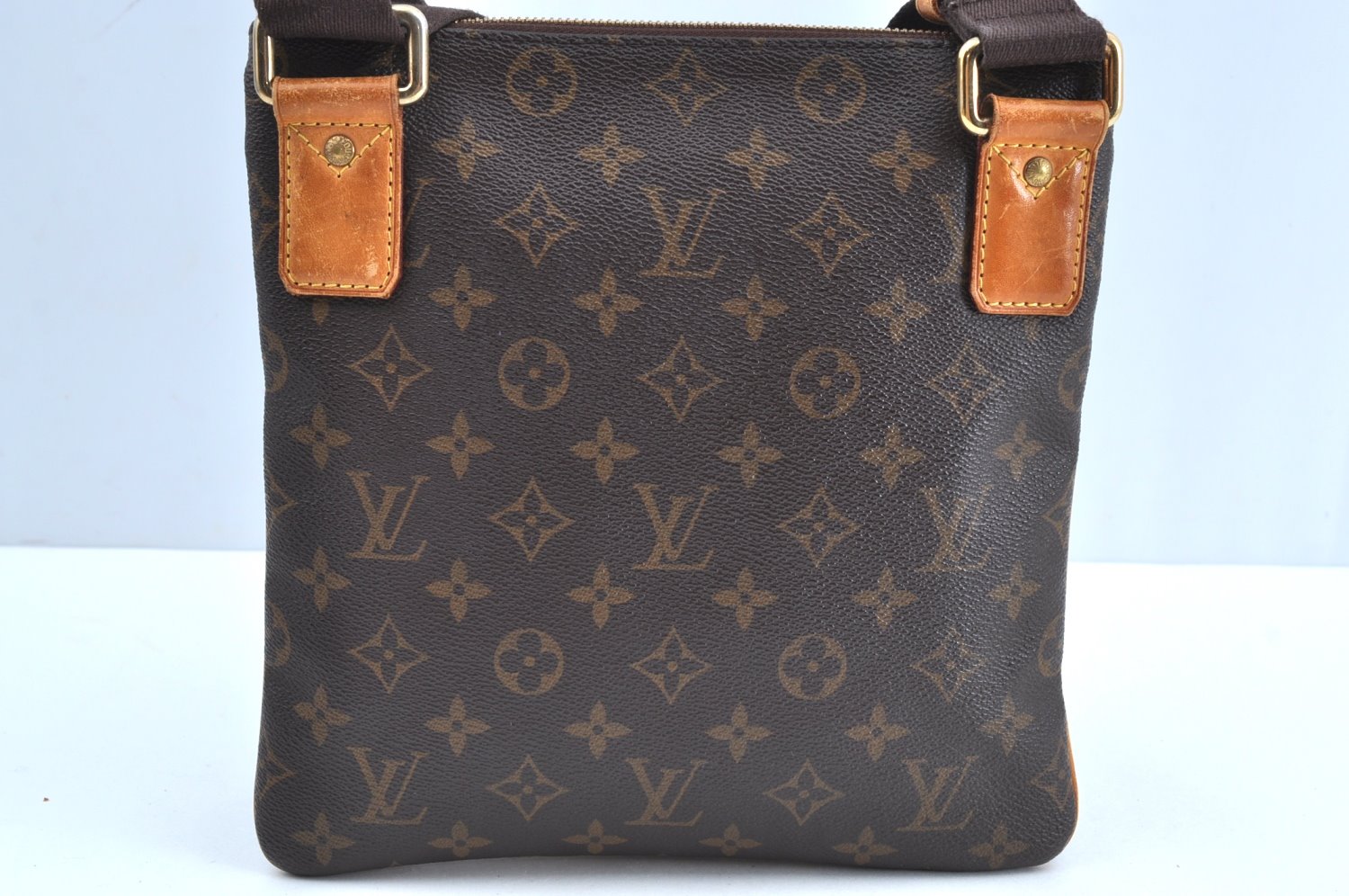 Authentic Louis Vuitton Monogram Pochette Valmy M40524 Shoulder Cross Bag K5963