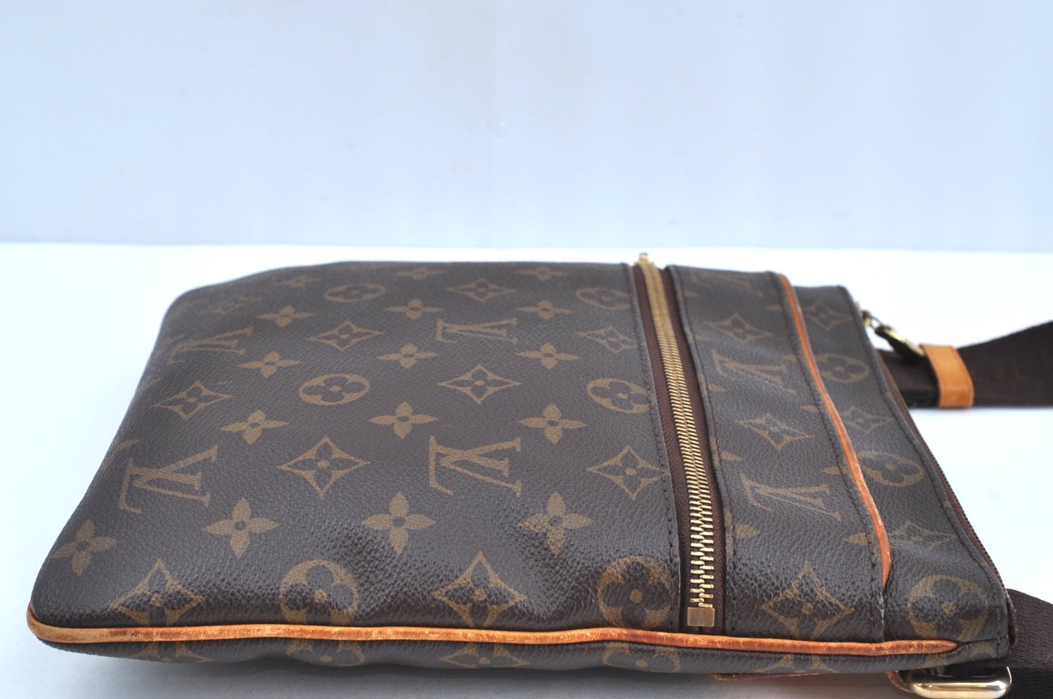 Authentic Louis Vuitton Monogram Pochette Valmy M40524 Shoulder Cross Bag K5963