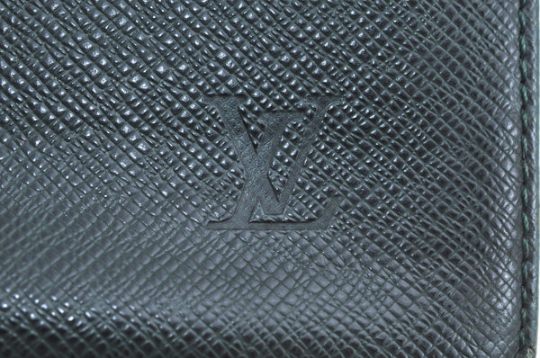 Authentic Louis Vuitton Taiga Serviette Kazan Briefcase Green M30804 LV K5969