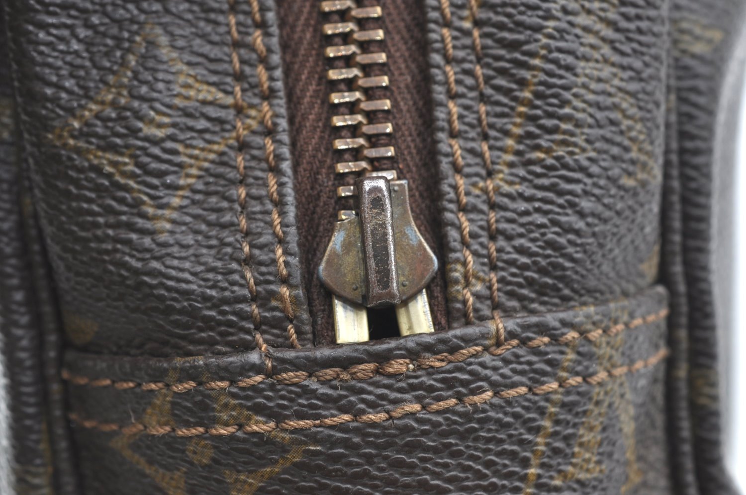 Auth Louis Vuitton Monogram Trousse Toilette 28 Clutch Bag M47522 LV Junk K5976