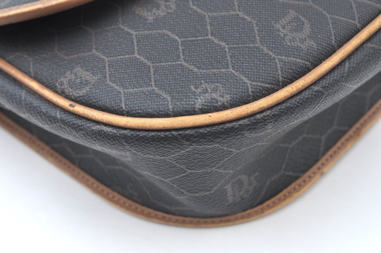 Authentic Christian Dior Honeycomb Shoulder Cross Bag PVC Leather Brown K6019