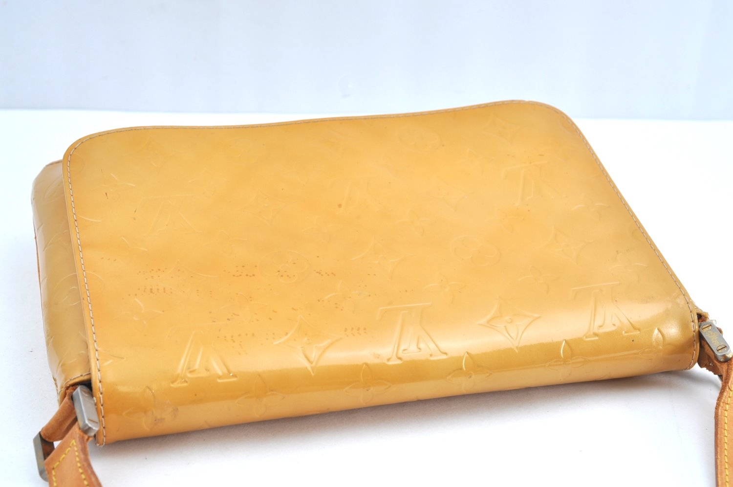 Auth Louis Vuitton Vernis Thompson Street Shoulder Bag Yellow M91008 Junk K6036