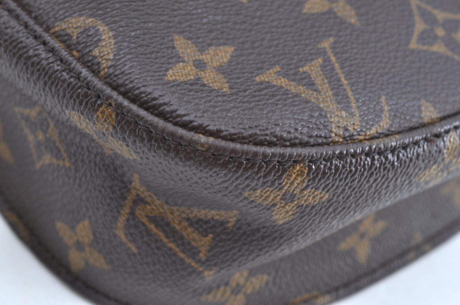 Authentic Louis Vuitton Monogram Saint Cloud GM M51242 Shoulder Cross Bag K6068