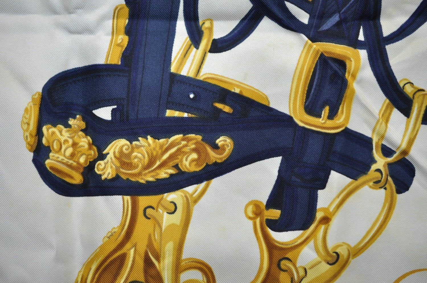 Authentic HERMES Carre 90 Scarf 