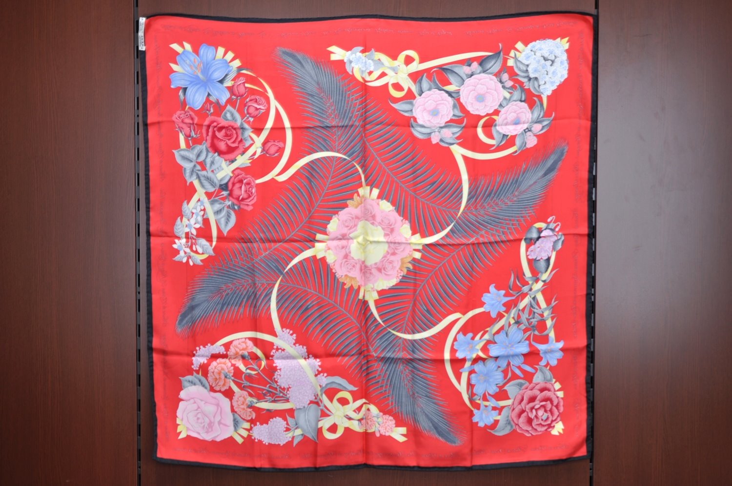 Authentic HERMES Carre 90 Scarf 