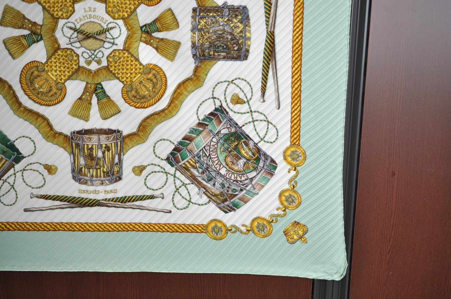 Authentic HERMES Pleats Scarf 