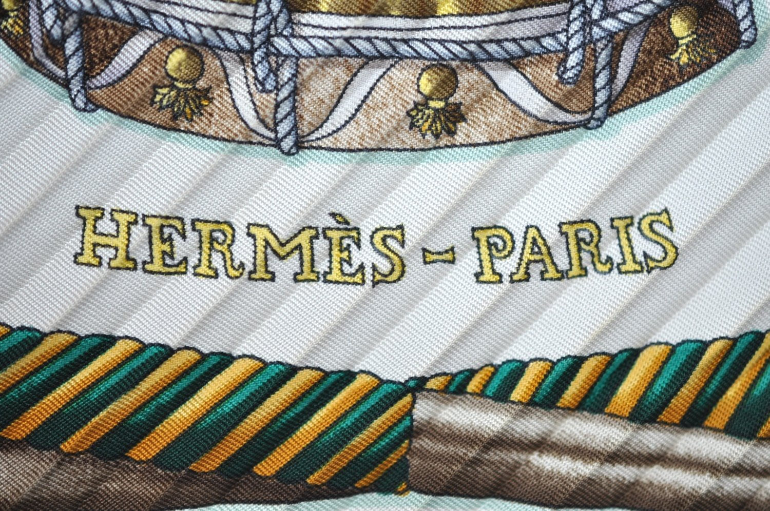 Authentic HERMES Pleats Scarf 