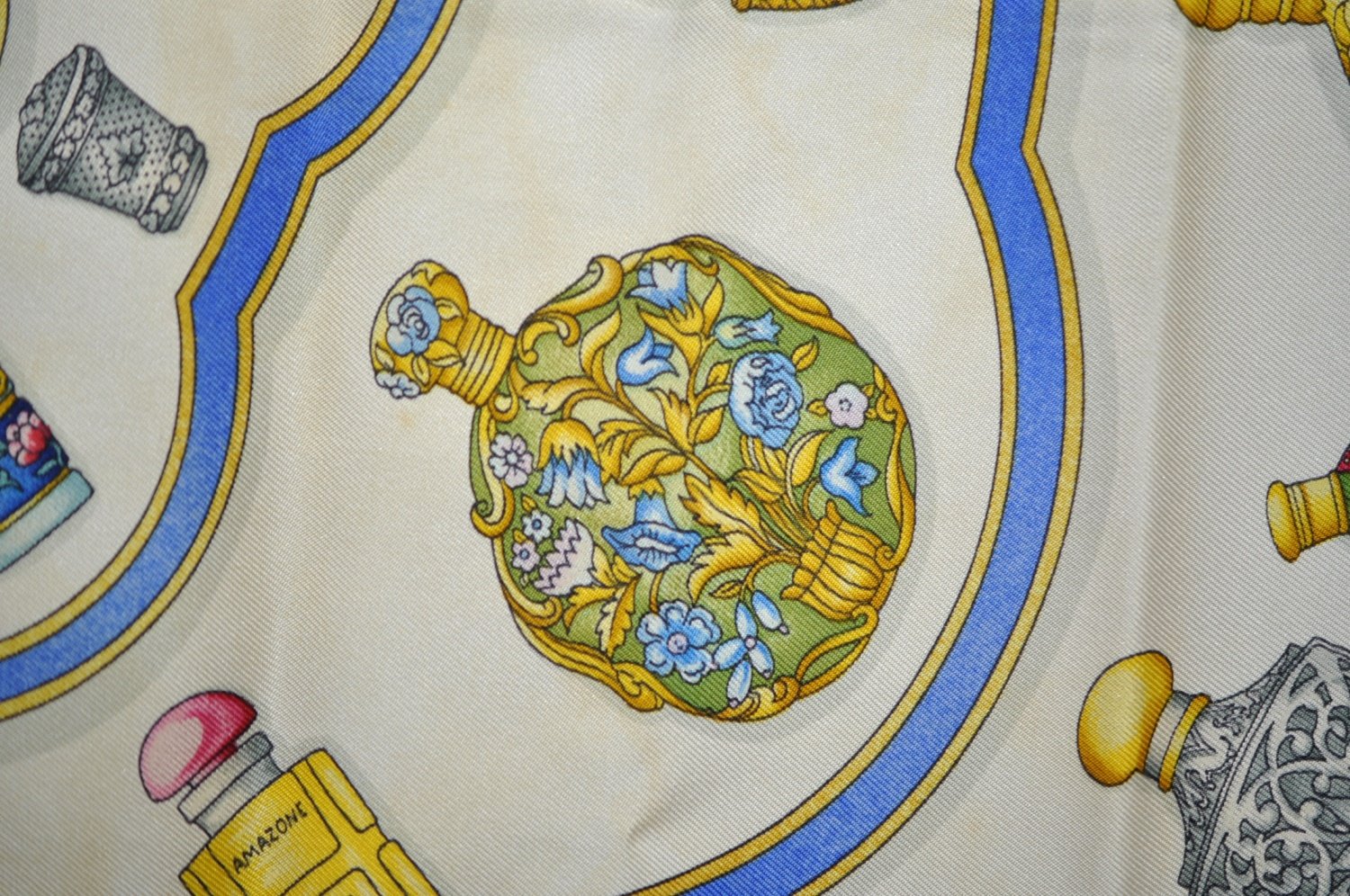 Authentic HERMES Carre 90 Scarf 