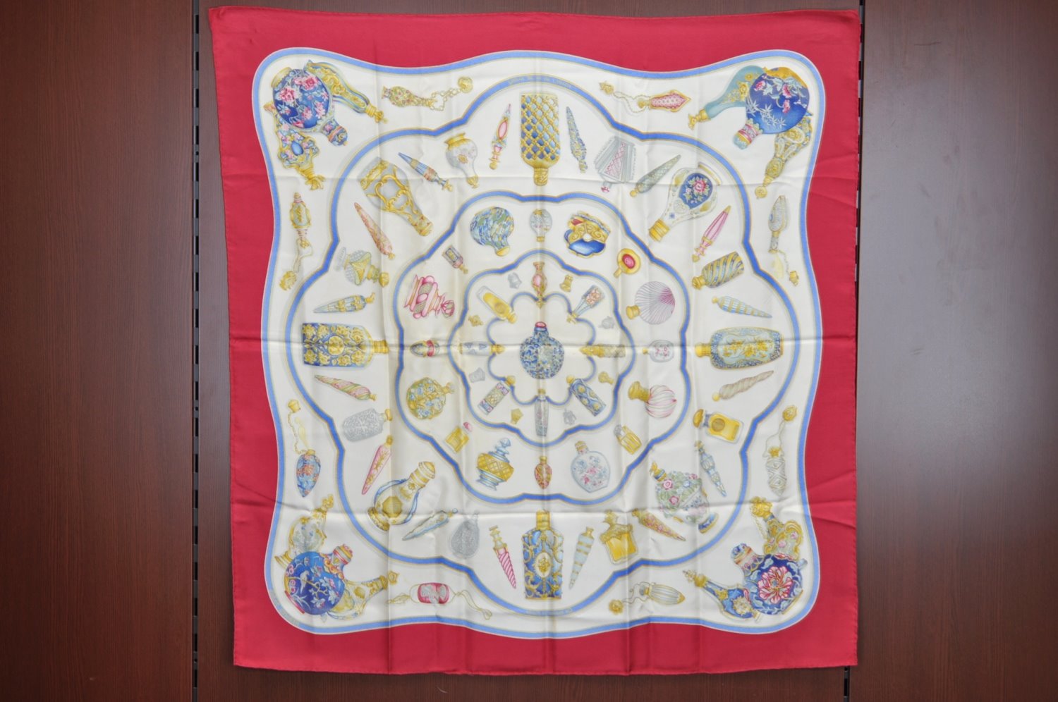 Authentic HERMES Carre 90 Scarf 