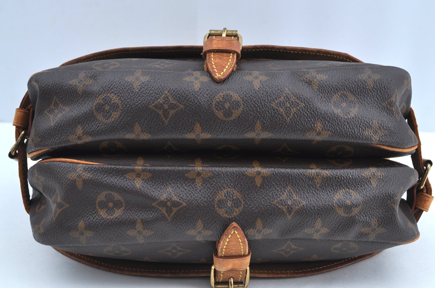 Authentic Louis Vuitton Monogram Saumur 30 Shoulder Cross Bag M42256 LV K6272