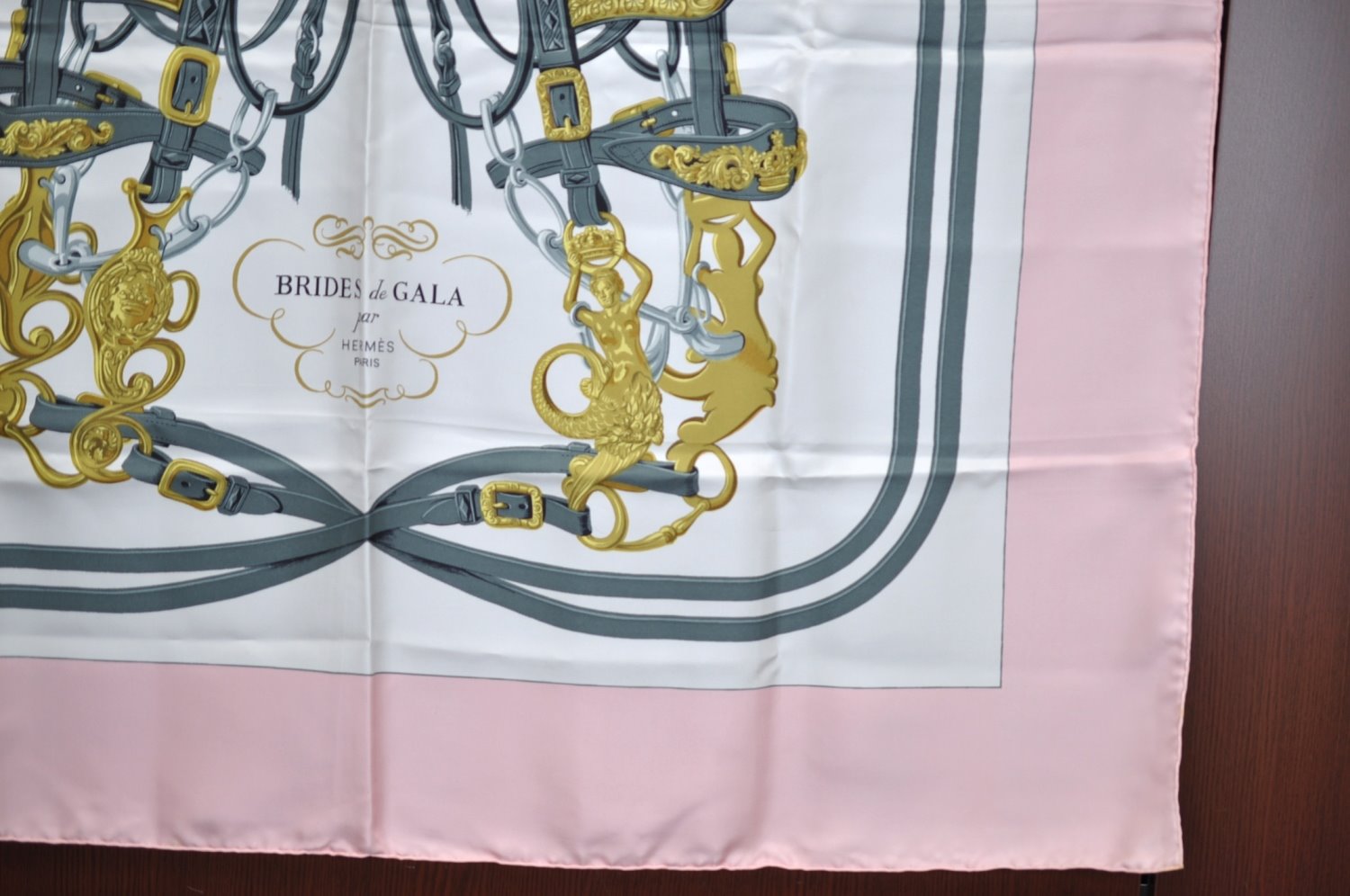 Authentic HERMES Carre 90 Scarf 